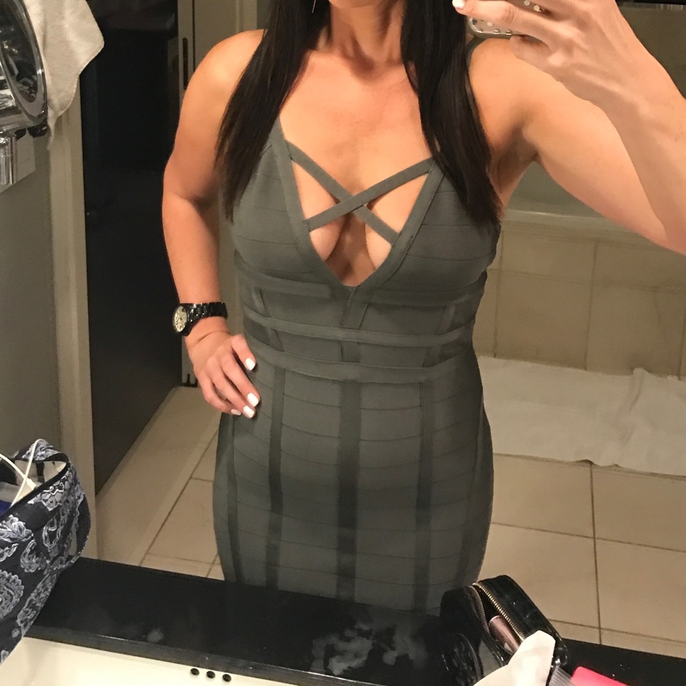 Hunter green / olive green Bebe dress